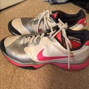 Nike White and Pink Athletic Shoes for Performance